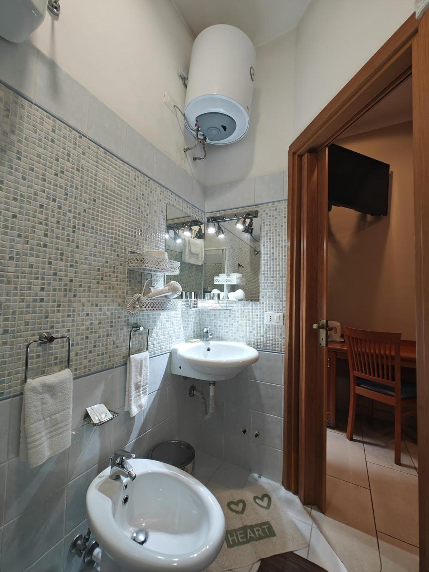 Hotel Domus Roxy Roma Exterior foto